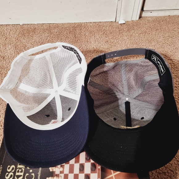 11 Caps | Different Brands - Picture 7 of 11